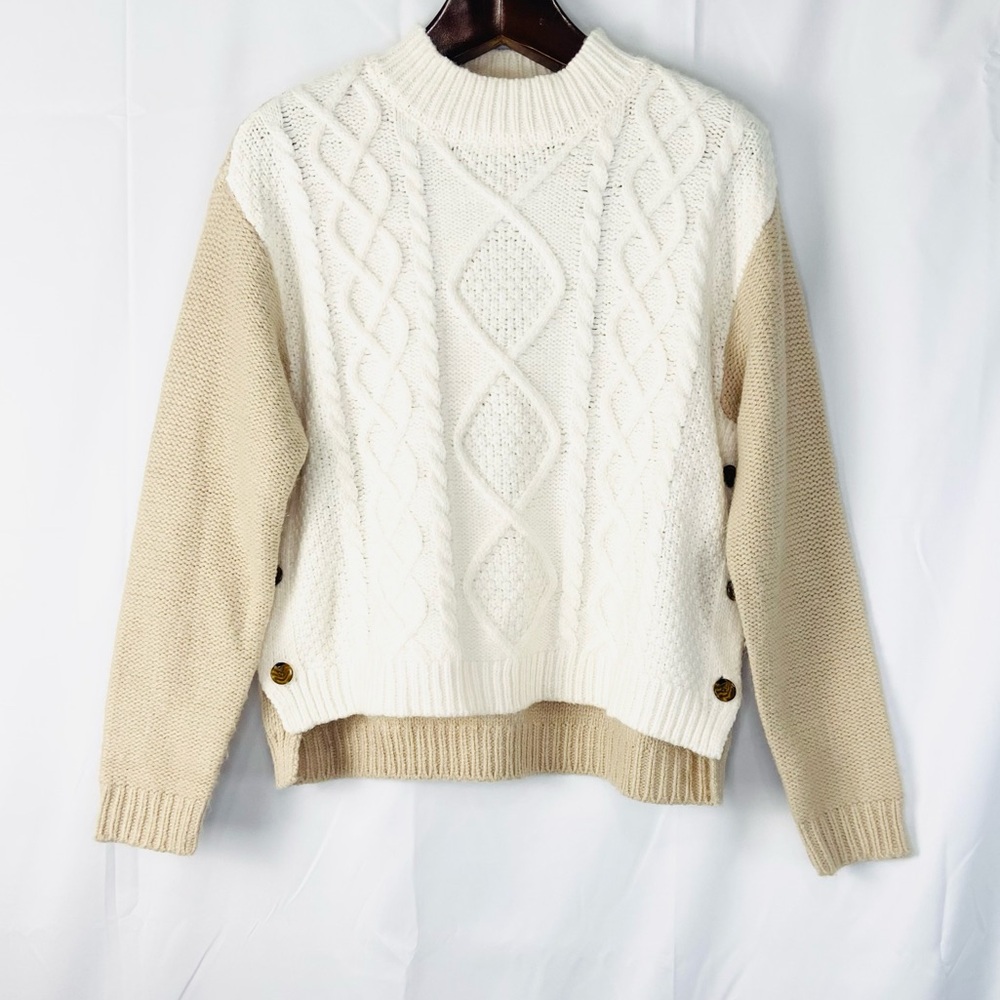 Love Ellie Two tone cable knit button sides round neck oversized Sweater small